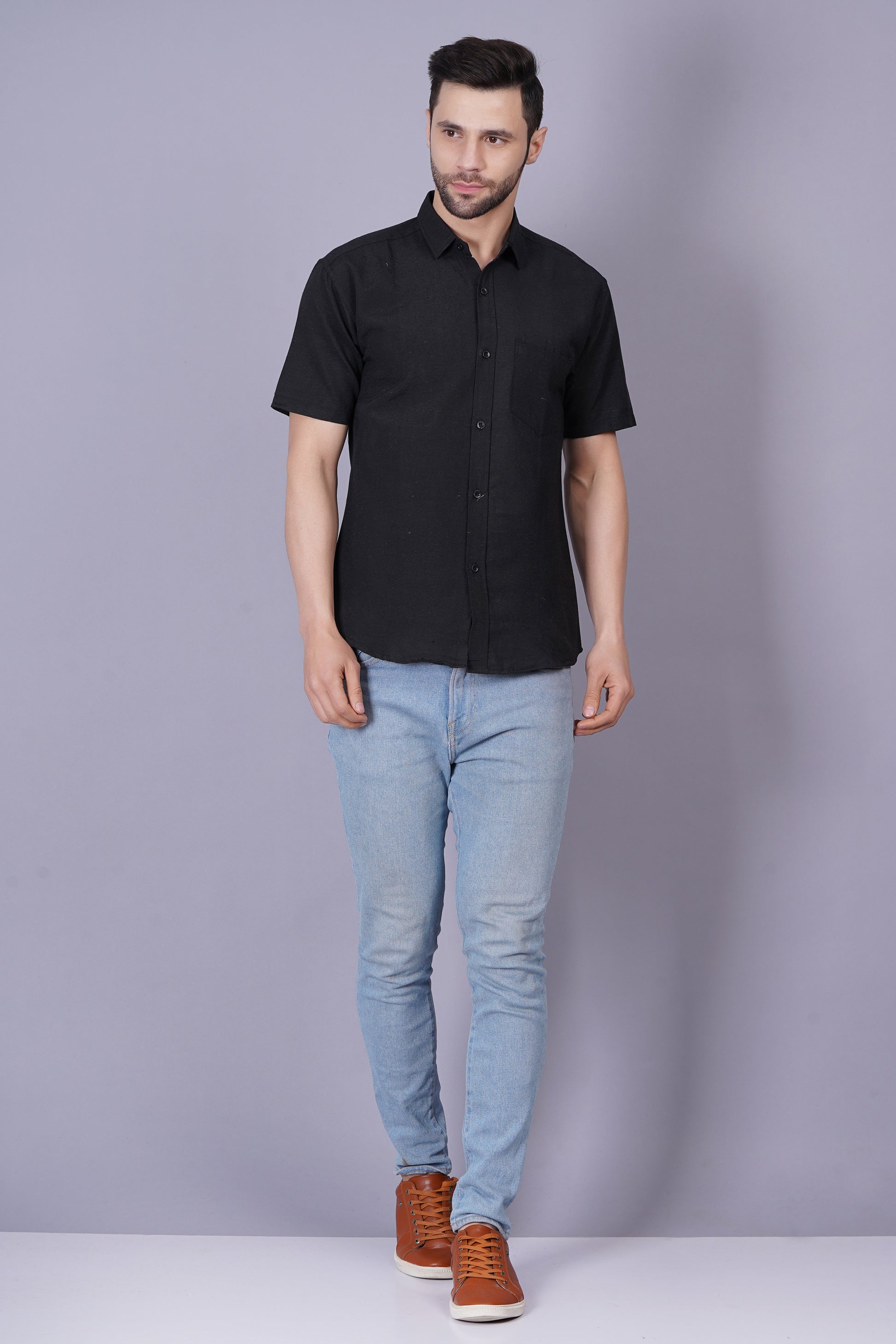 Black Solid Casual Slim Fit Shirt