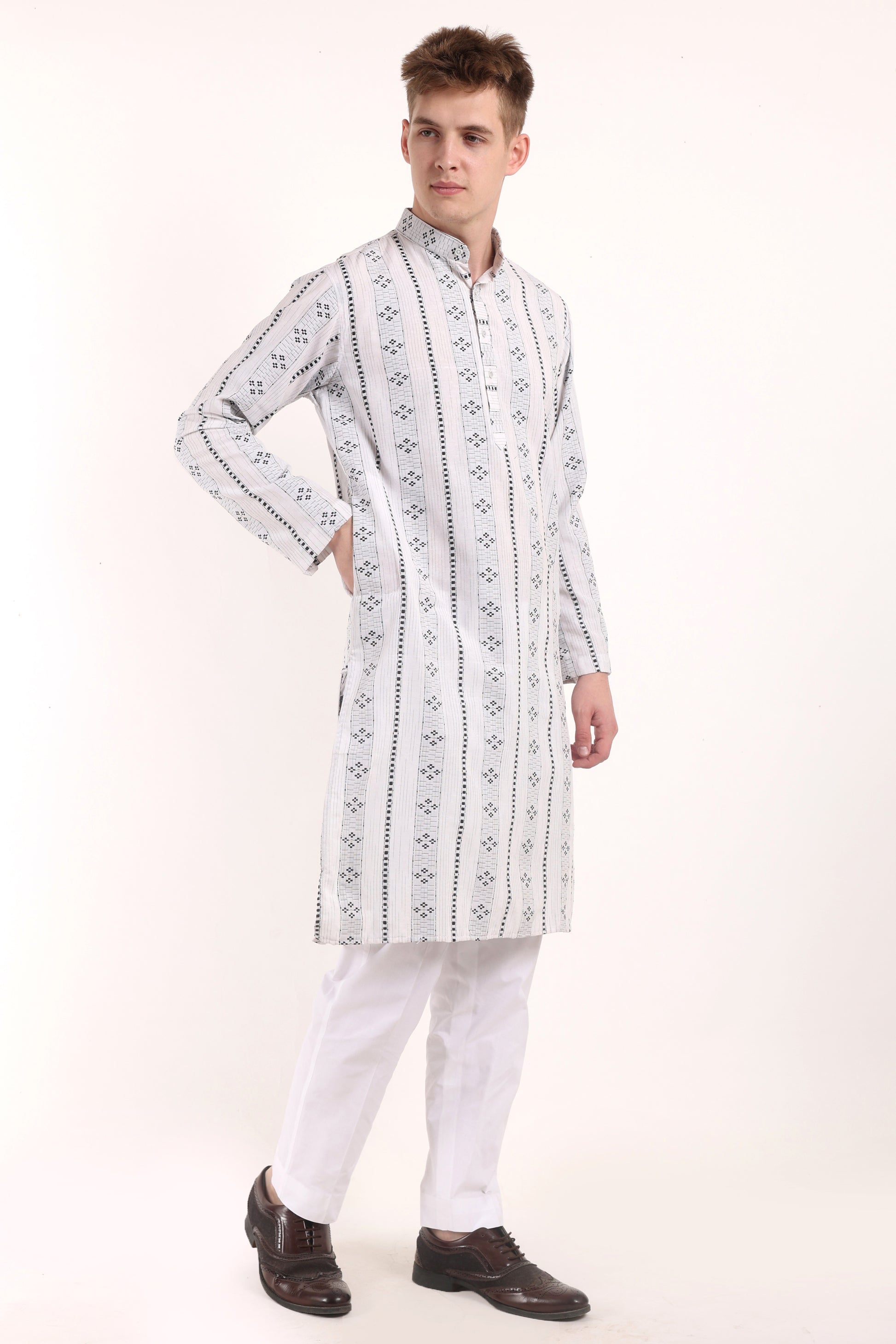 White Self Design Kurta Pyjama